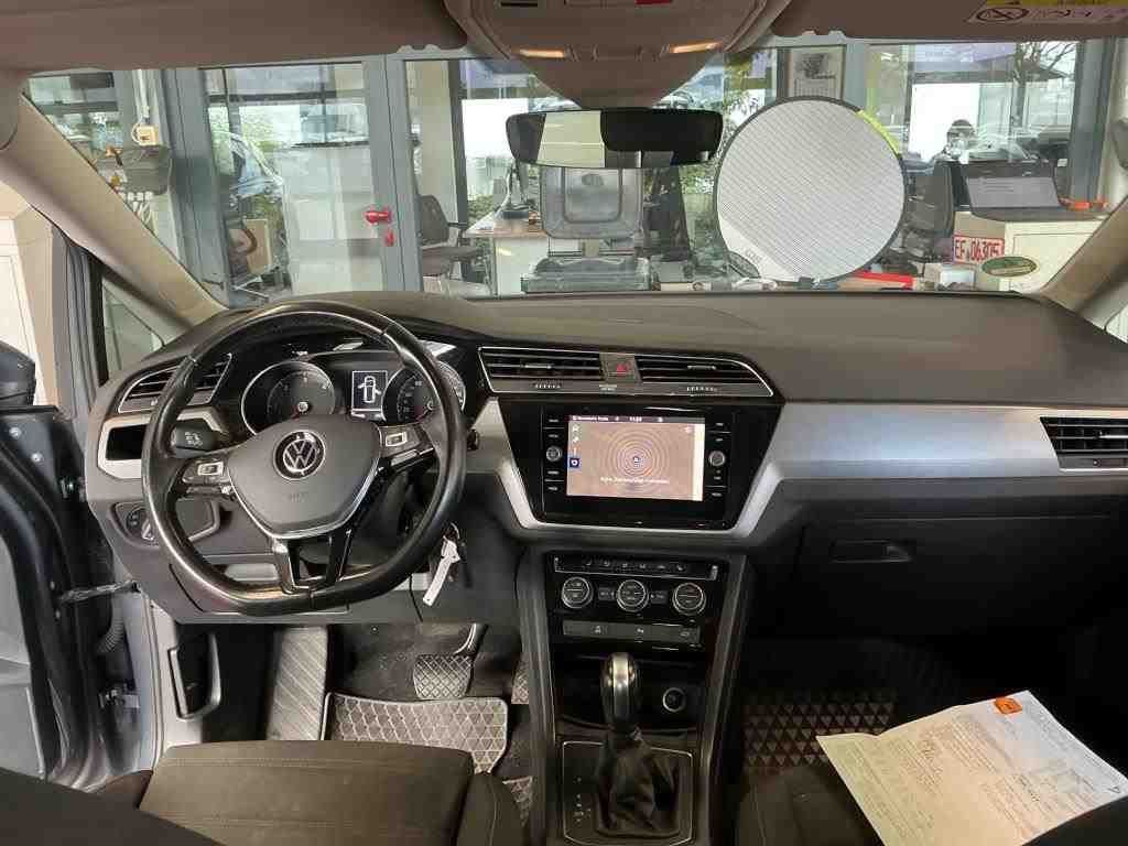 Volkswagen Touran 2021