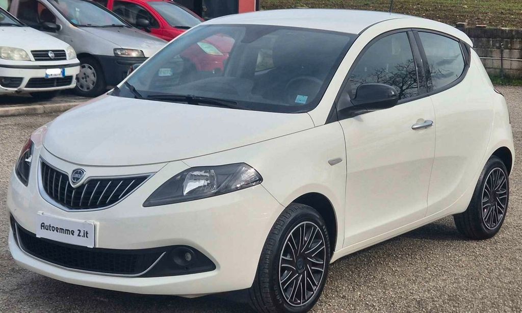 Lancia Ypsilon 2021