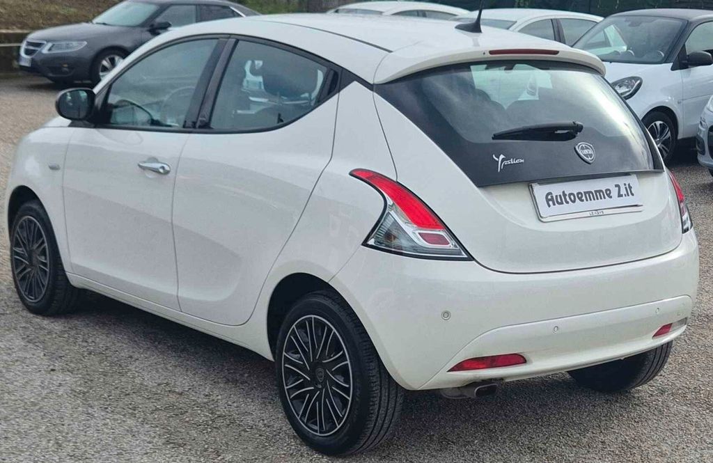 Lancia Ypsilon 2021