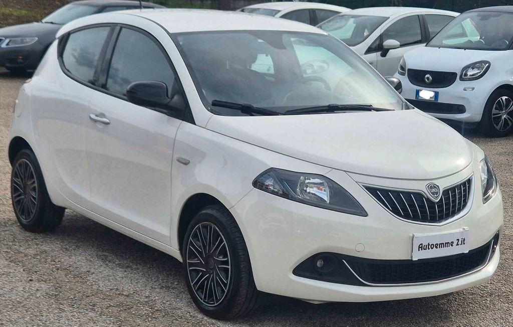 Lancia Ypsilon 2021
