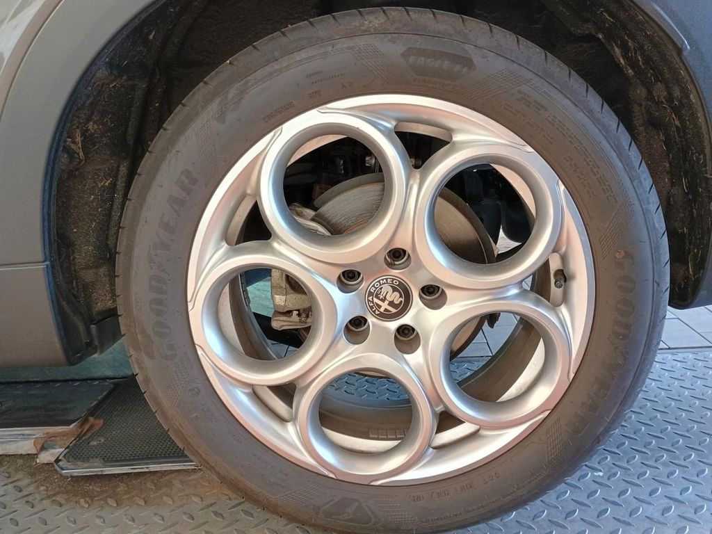 Alfa Romeo Tonale 2024