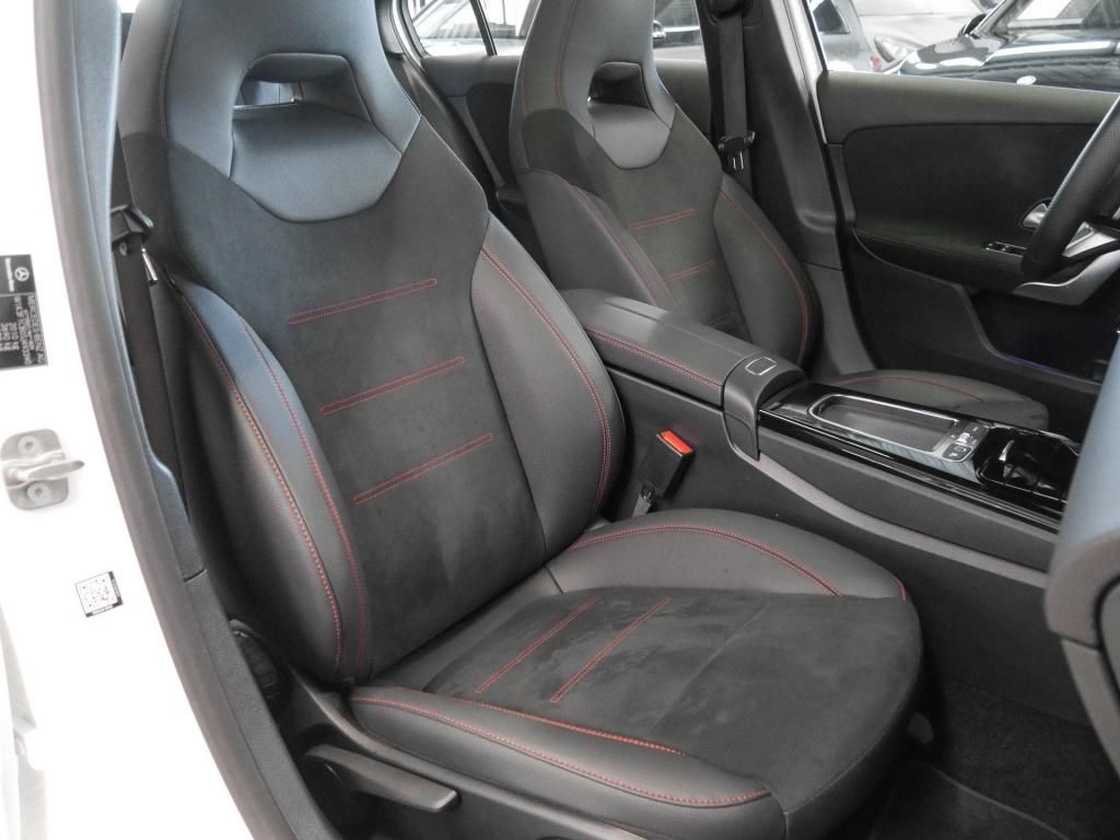 Mercedes-Benz A 200 2025