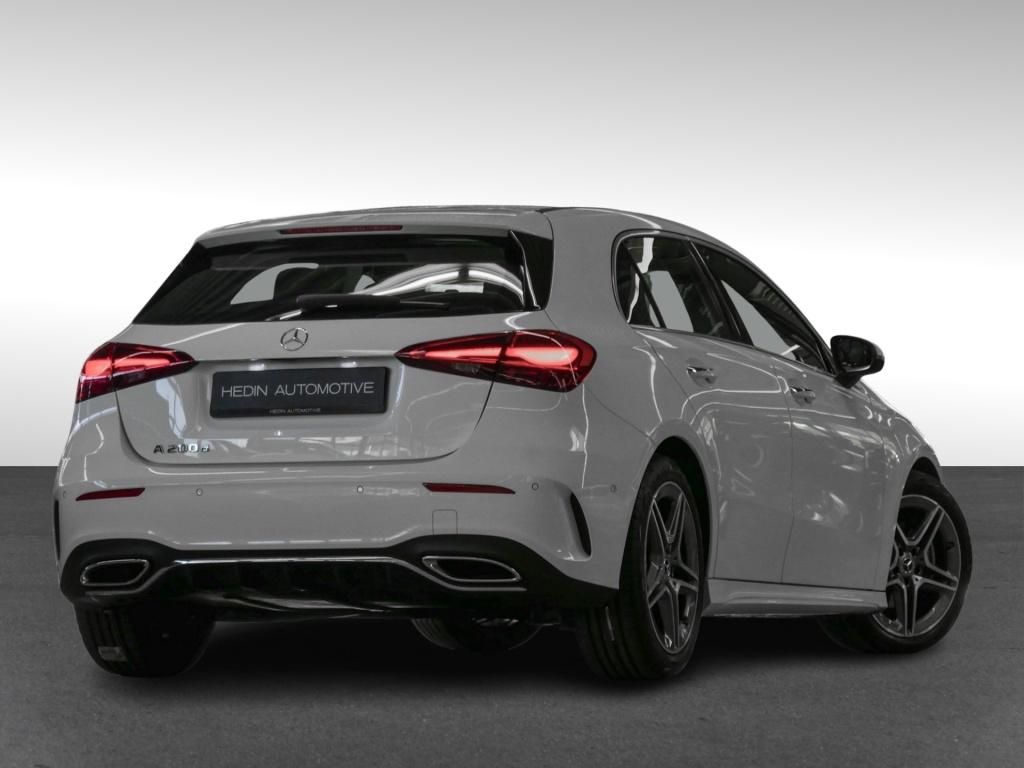 Mercedes-Benz A 200 2025