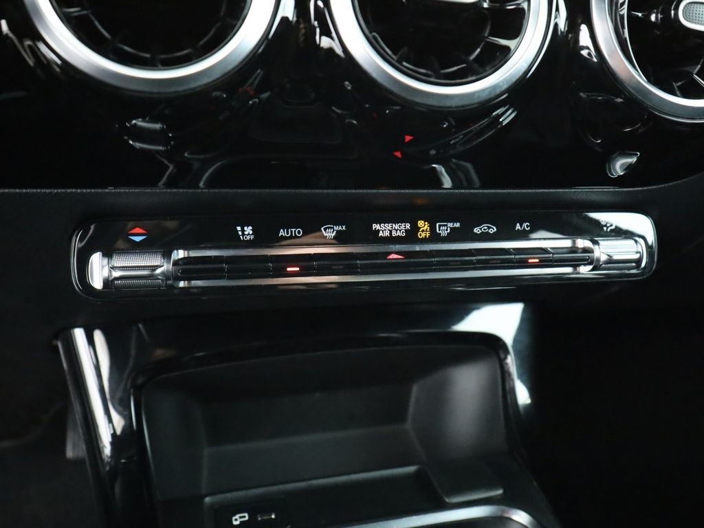 Mercedes-Benz A 180 2021