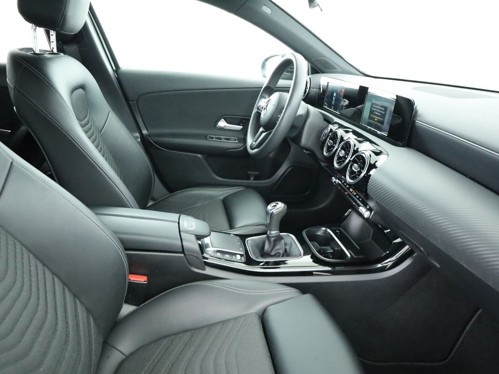 Mercedes-Benz A 180 2021