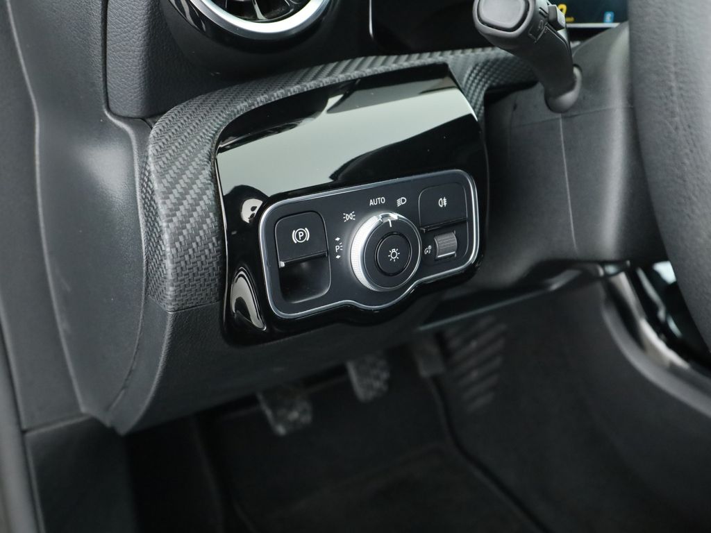 Mercedes-Benz A 180 2021