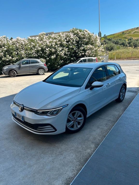 Volkswagen Golf 2021