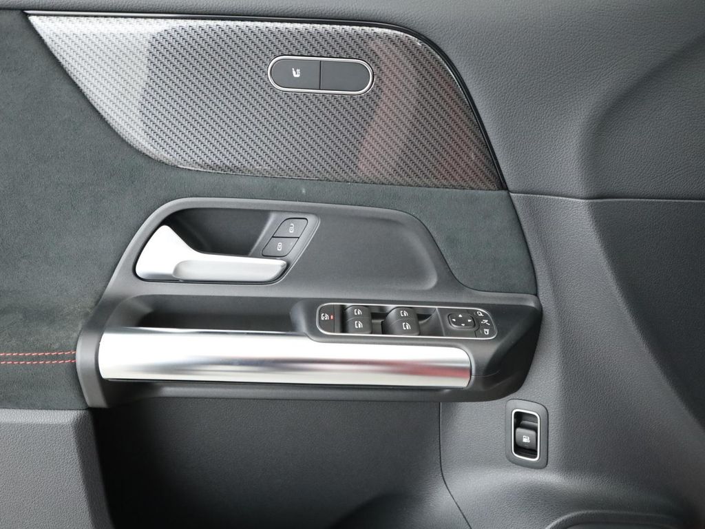 Mercedes-Benz GLA 250 2021