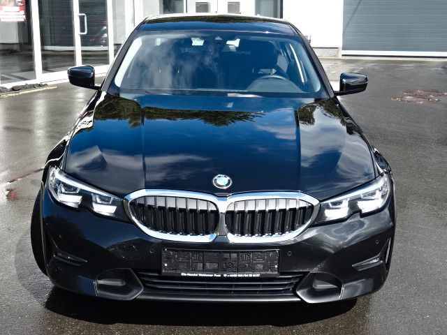 BMW 318 2020