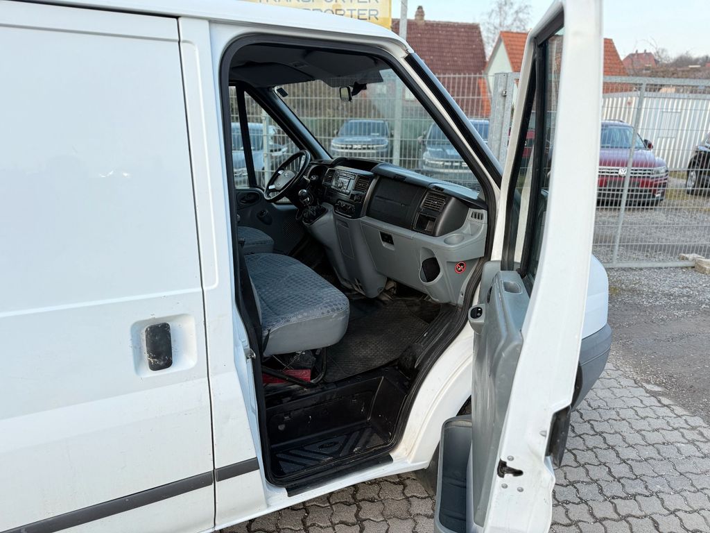 Ford Transit 2010
