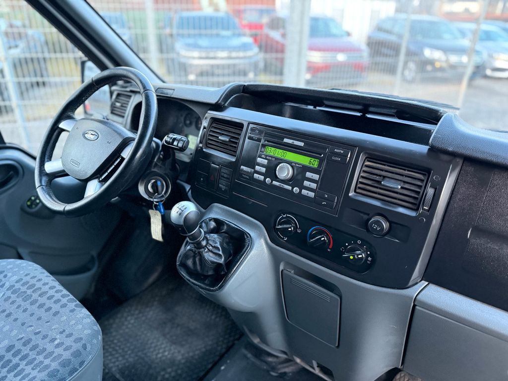 Ford Transit 2010