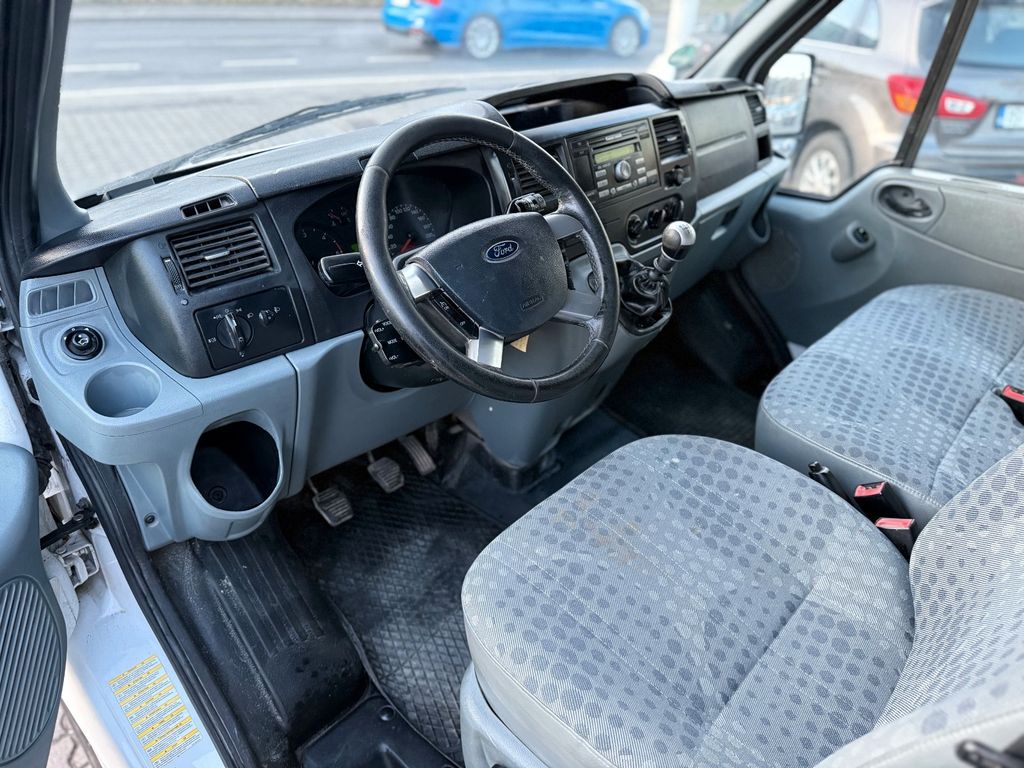 Ford Transit 2010