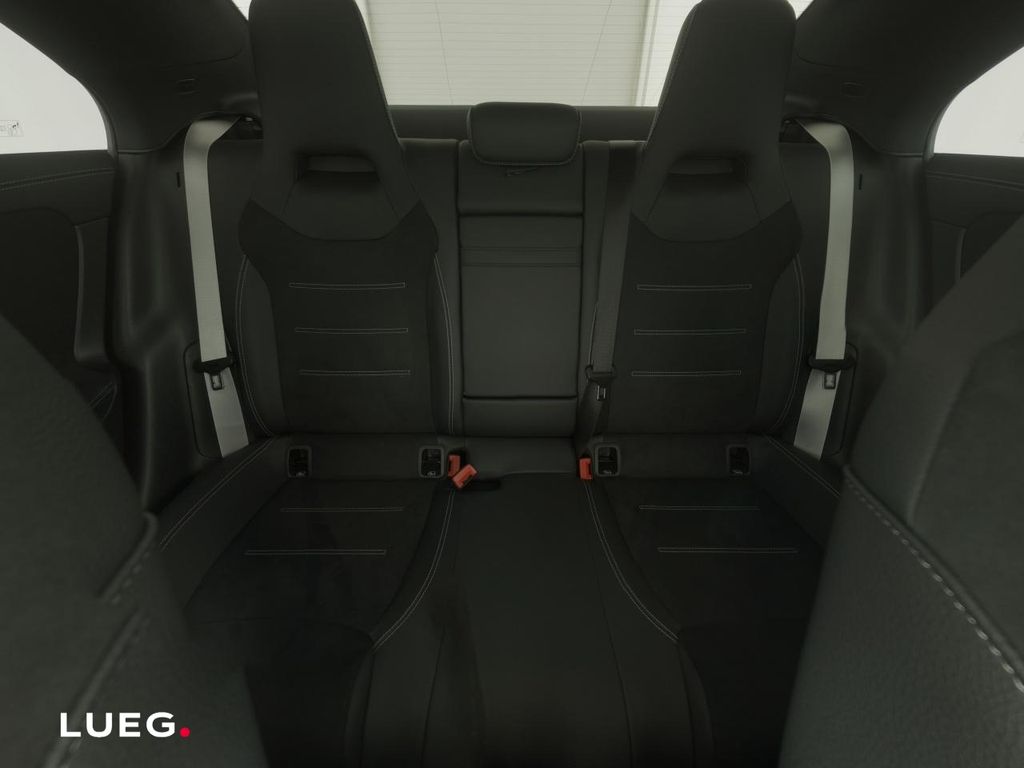 Mercedes-Benz CLA 180 2025