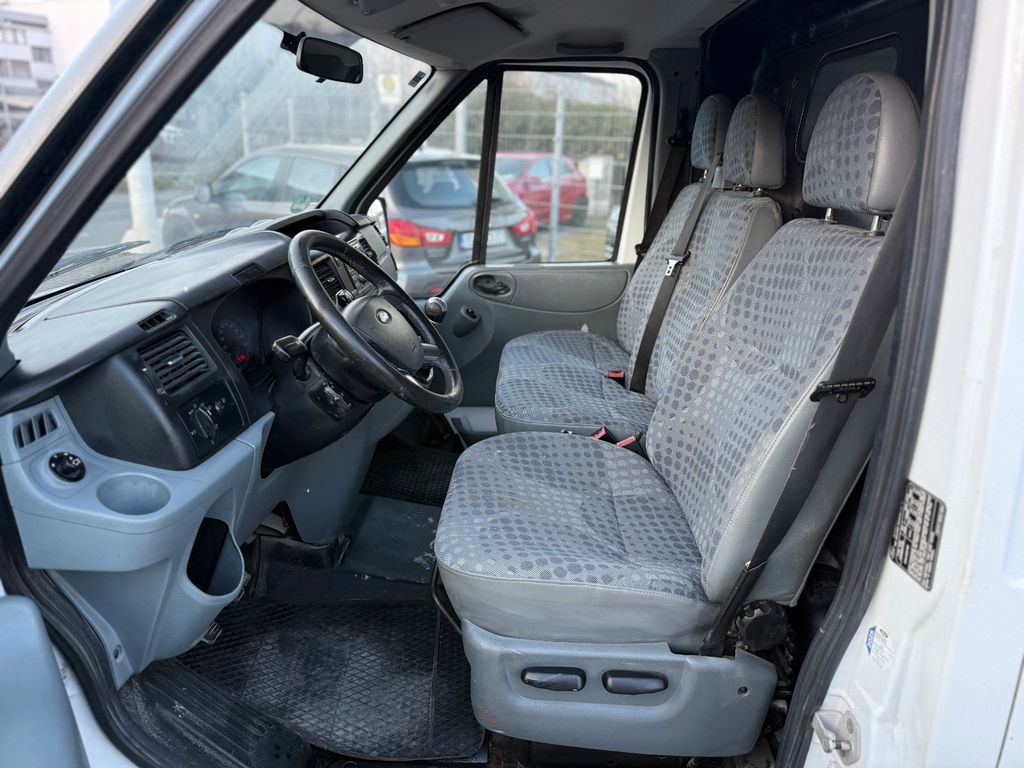Ford Transit 2010