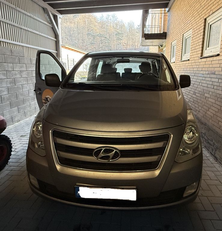 Hyundai H-1 Starex 2017