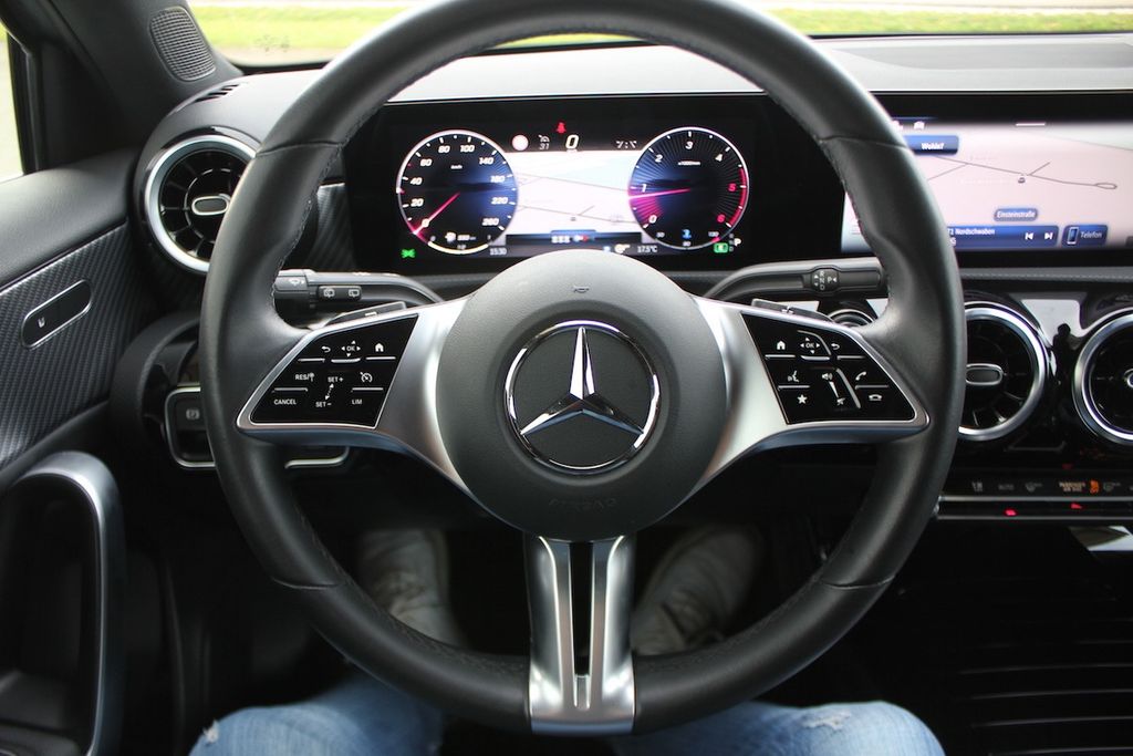 Mercedes-Benz A 180 2024