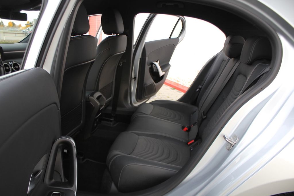 Mercedes-Benz A 180 2024