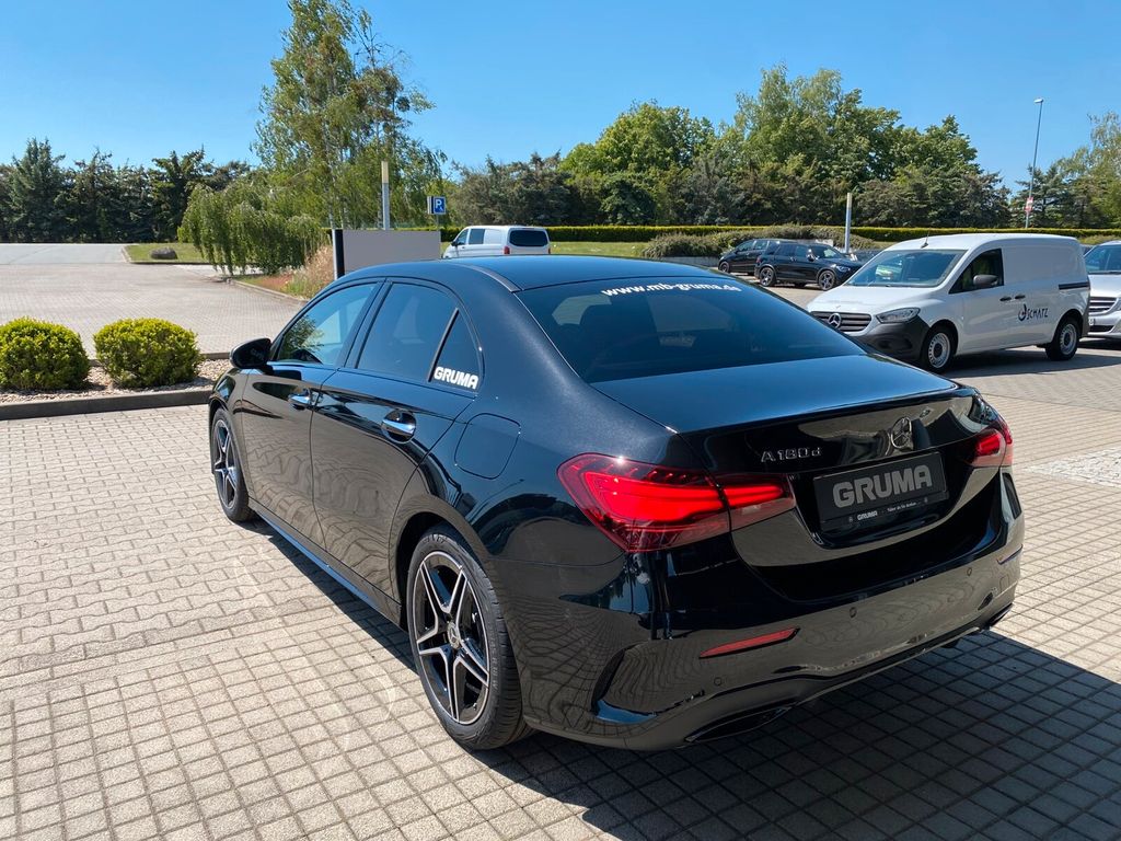 Mercedes-Benz A 180 2025