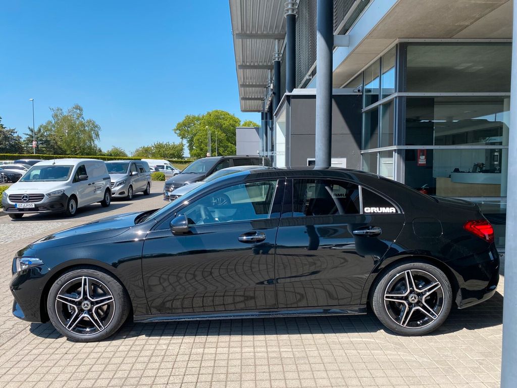 Mercedes-Benz A 180 2025