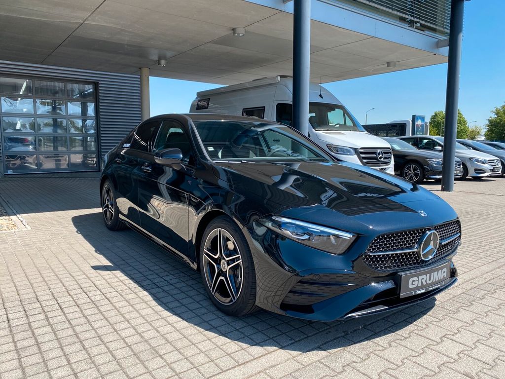 Mercedes-Benz A 180 2025