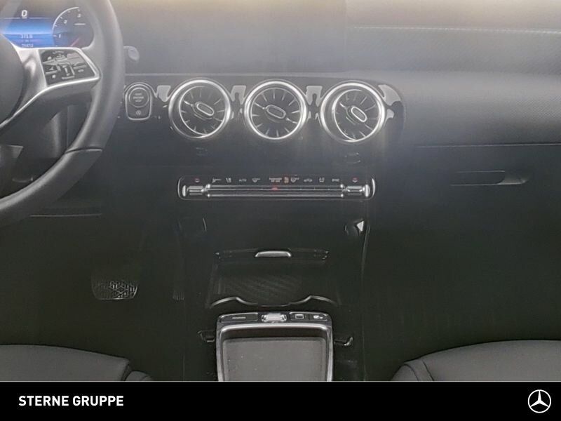 Mercedes-Benz A 200 2024