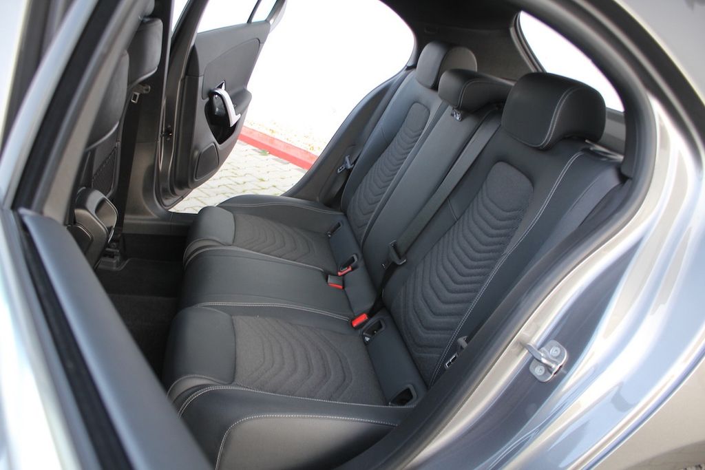 Mercedes-Benz A 180 2024