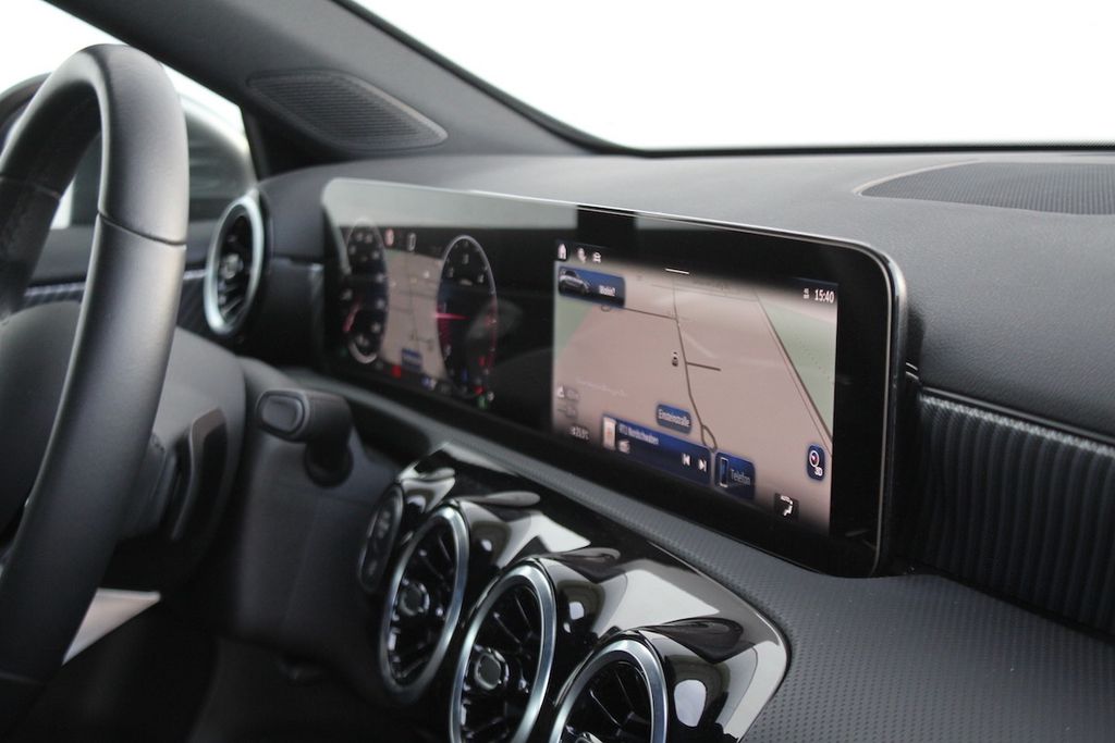 Mercedes-Benz A 180 2024