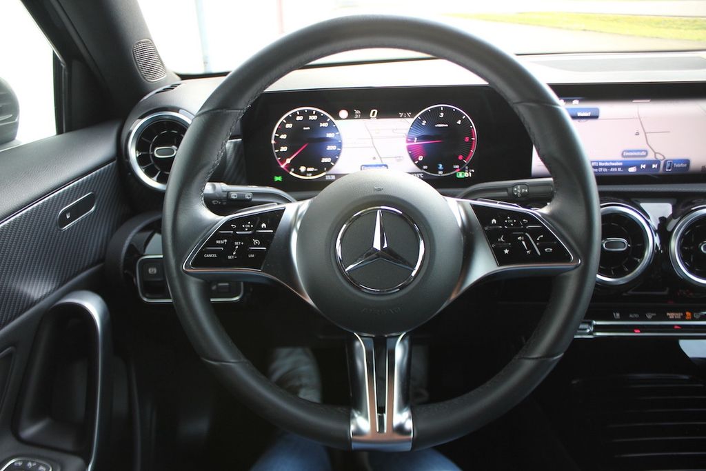 Mercedes-Benz A 180 2024