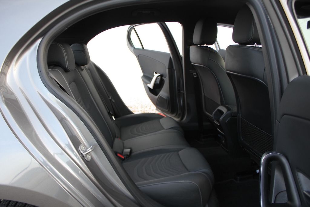 Mercedes-Benz A 180 2024