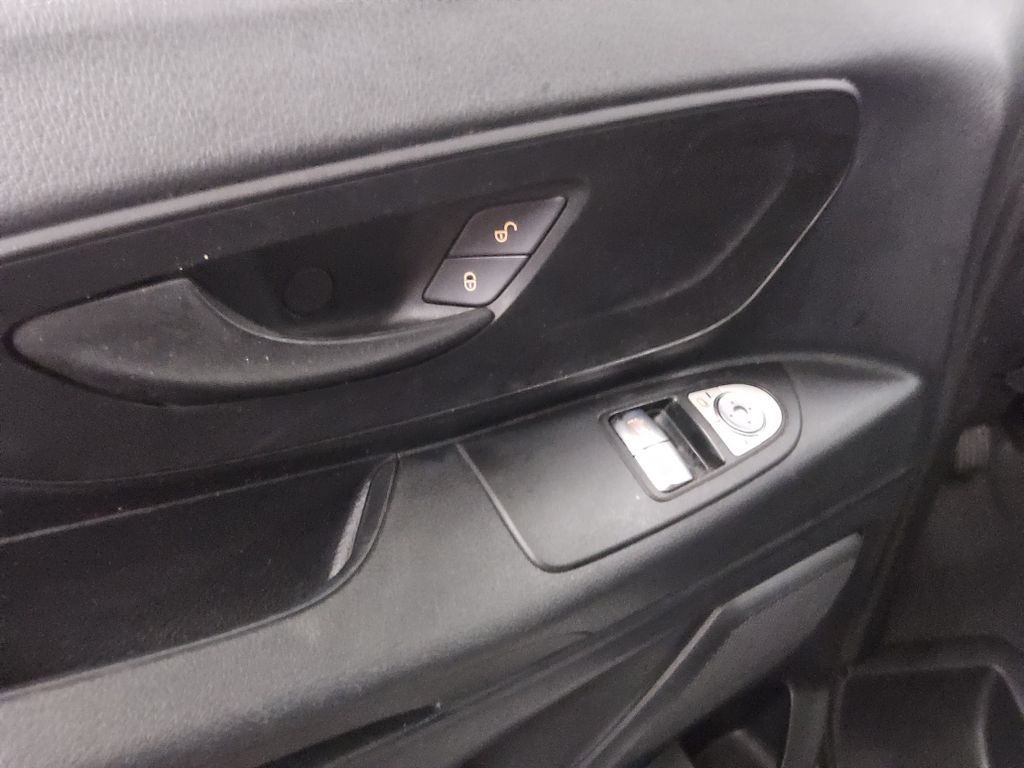 Mercedes-Benz Vito 2021