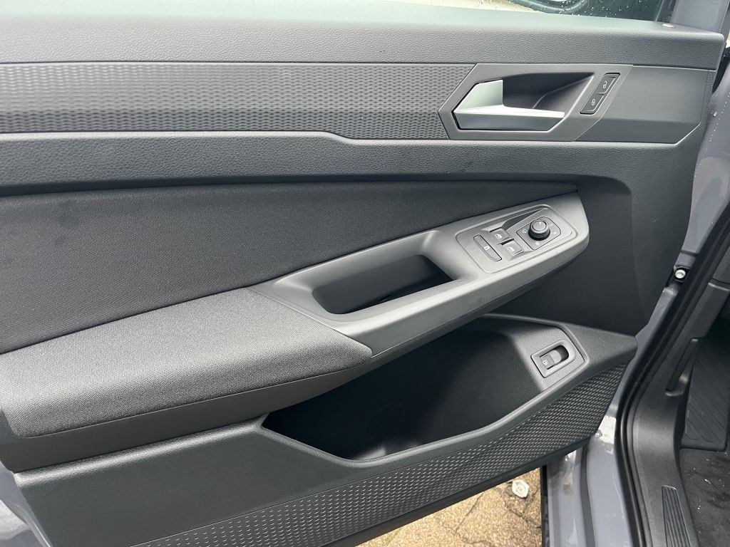 Ford Grand Tourneo 2025
