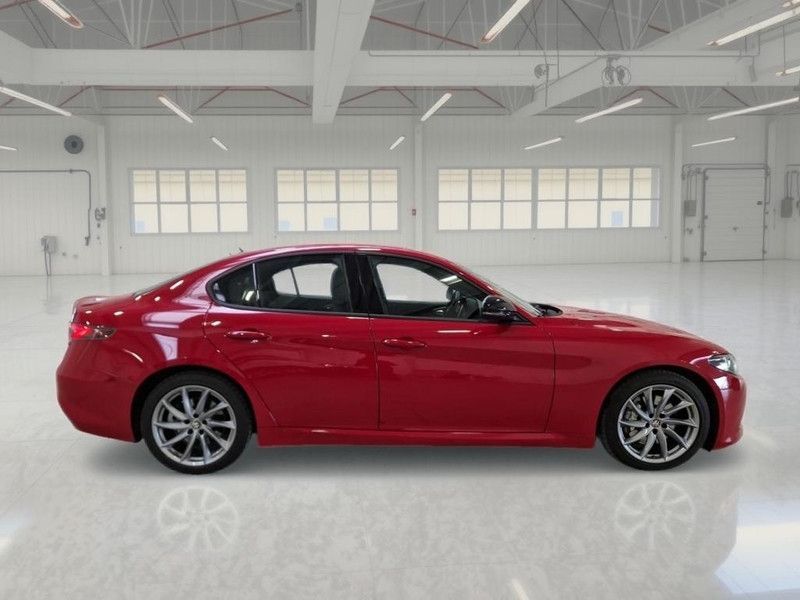 Alfa Romeo Giulia 2024