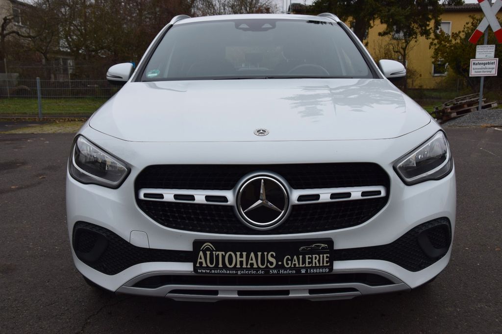 Mercedes-Benz GLA 200 2022