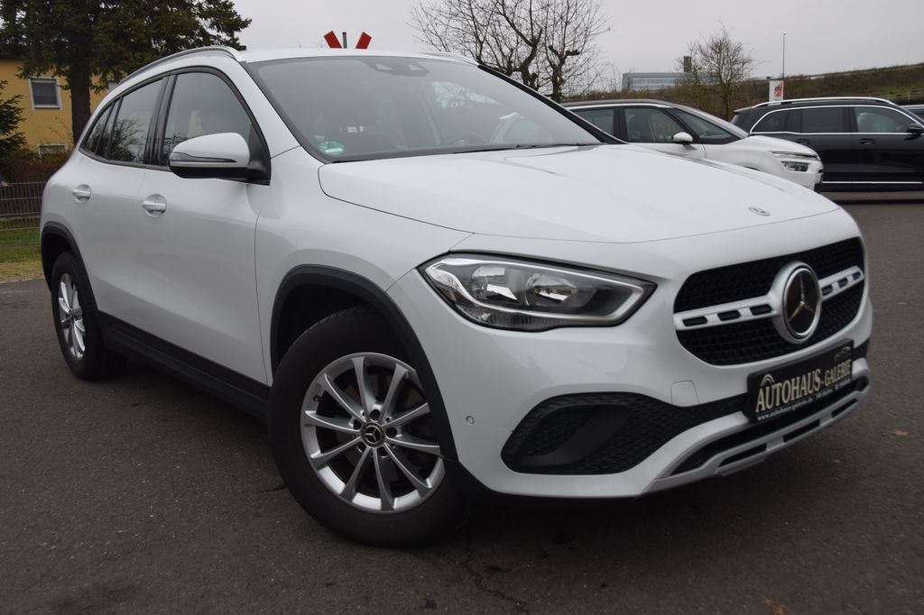 Mercedes-Benz GLA 200 2022