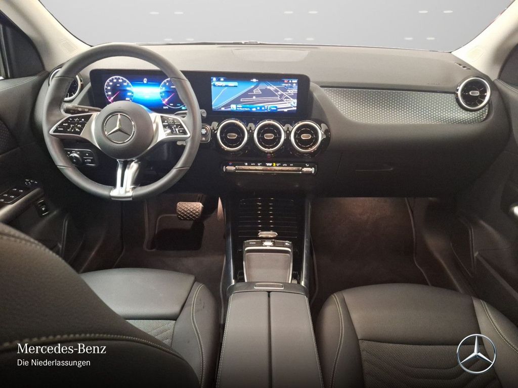 Mercedes-Benz GLA 180 2024