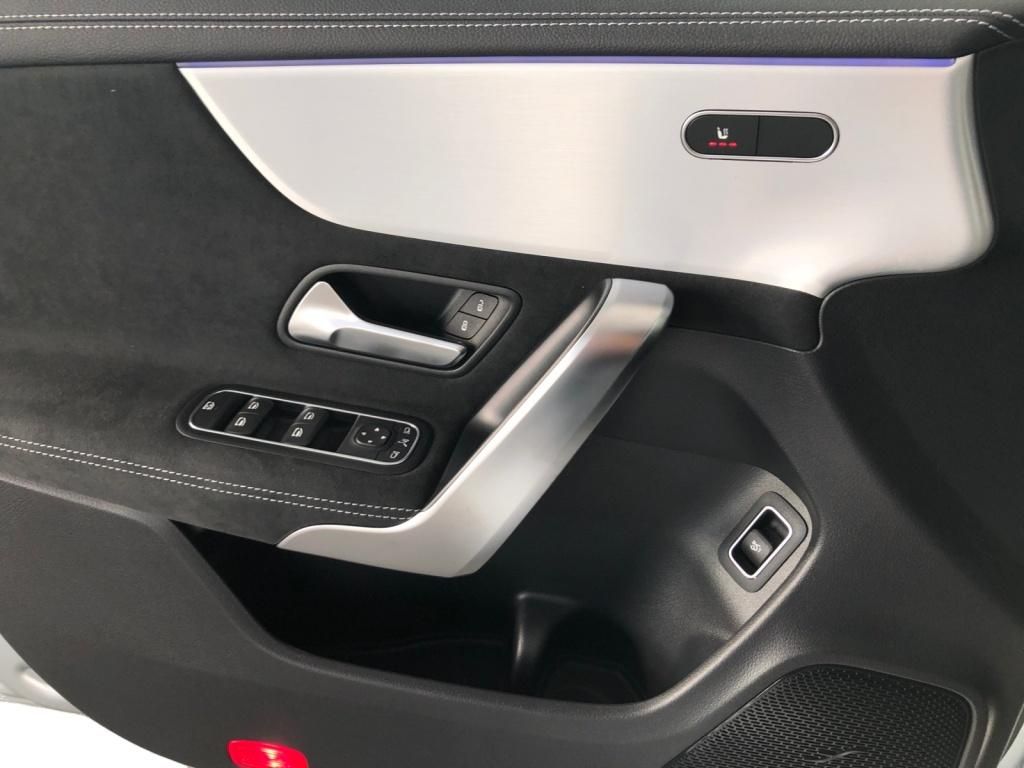 Mercedes-Benz CLA 180 2026