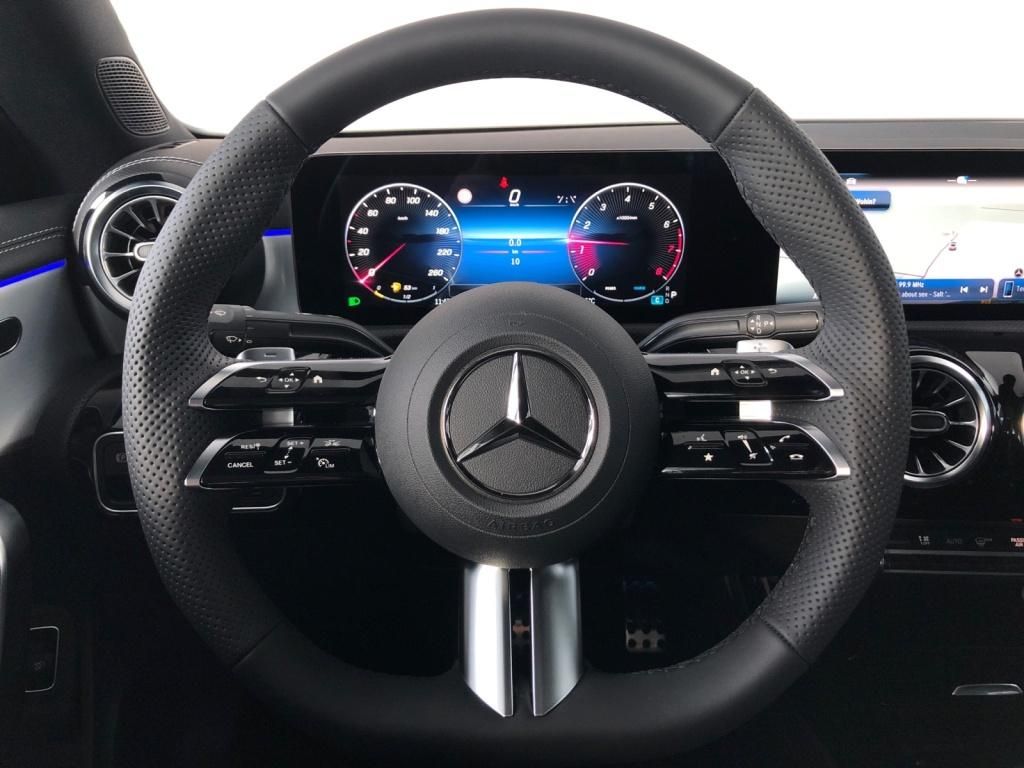Mercedes-Benz CLA 180 2026