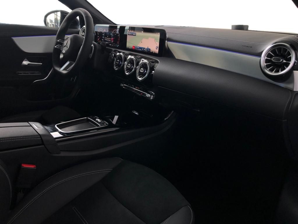 Mercedes-Benz CLA 180 2026