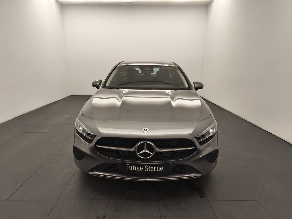 Mercedes-Benz A 200 2025