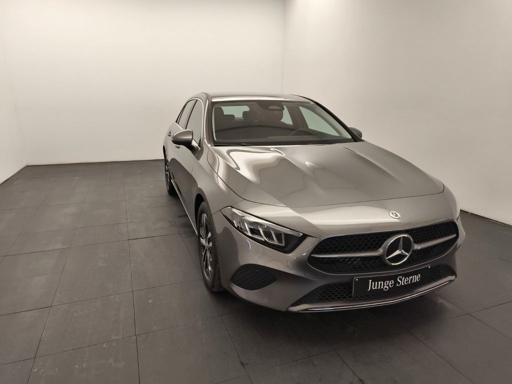 Mercedes-Benz A 200 2025