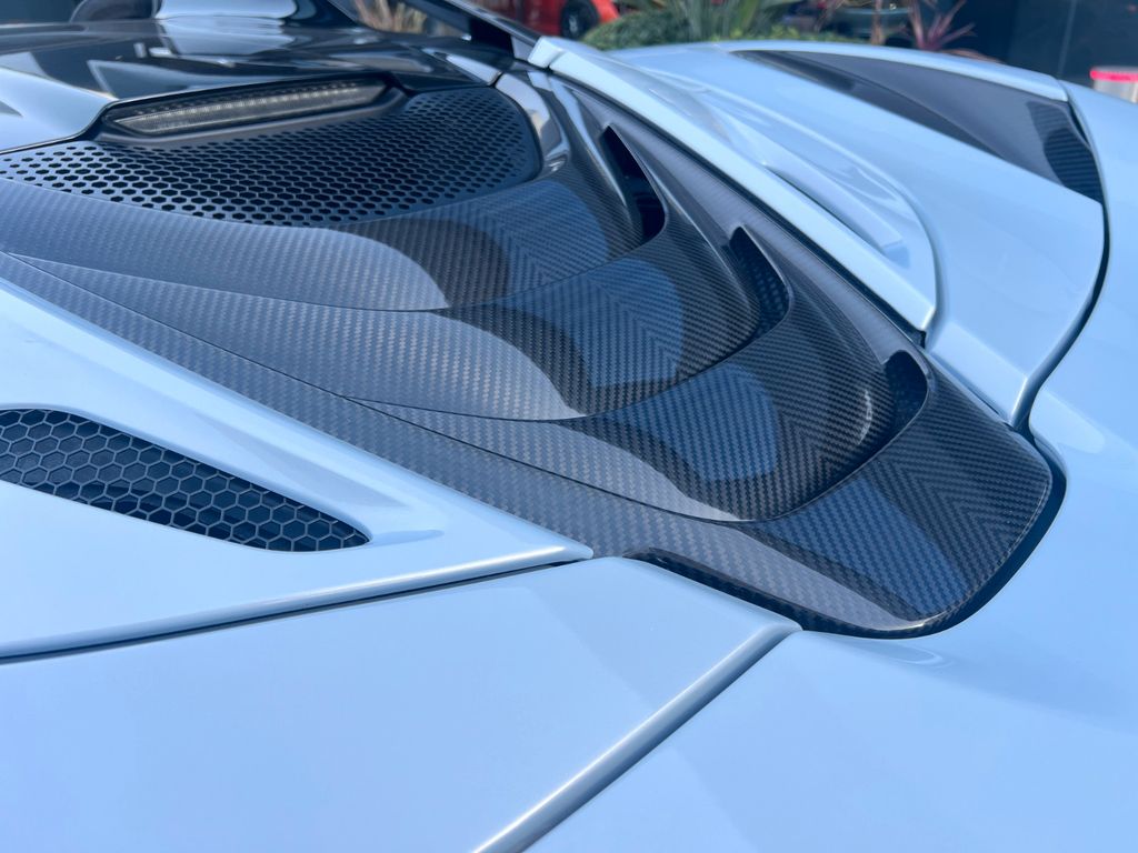 McLaren 720S 2023