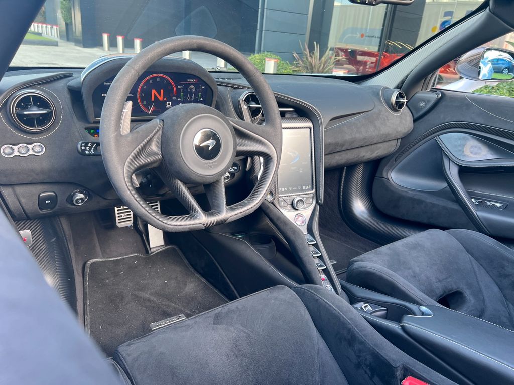 McLaren 720S 2023