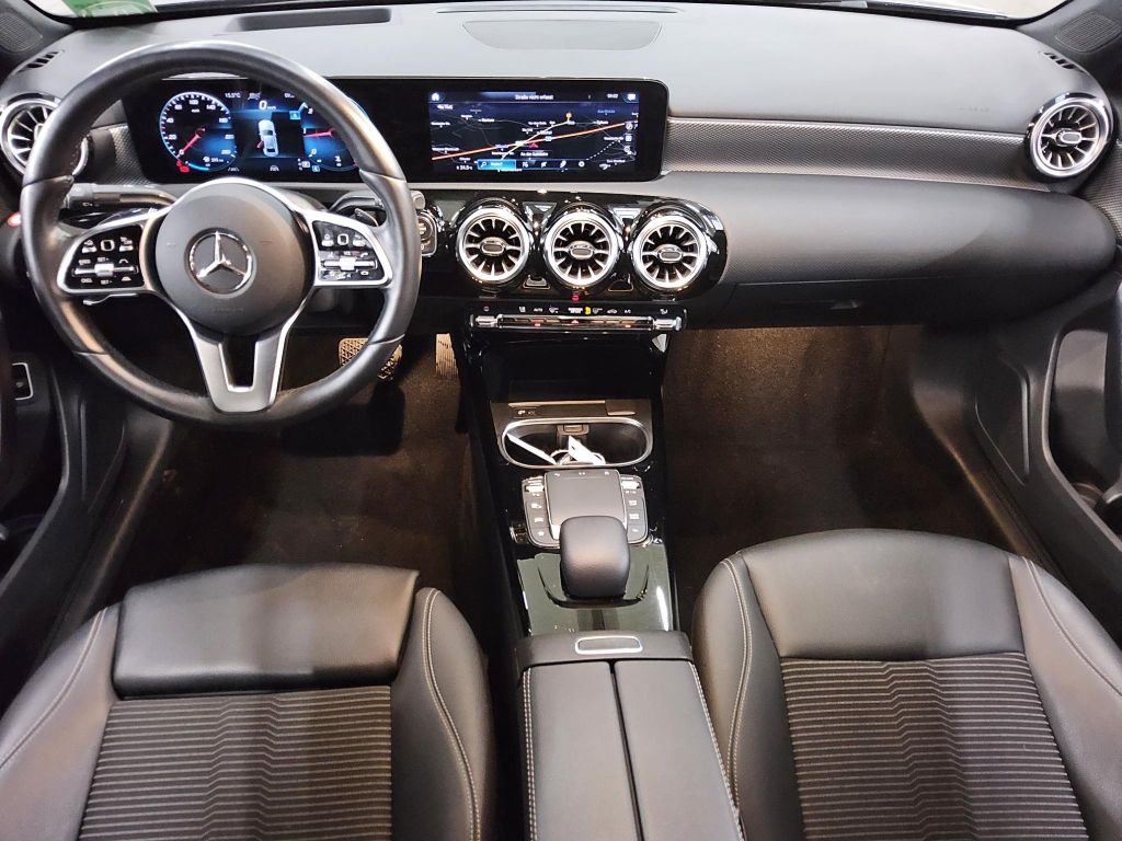 Mercedes-Benz A 200 2021