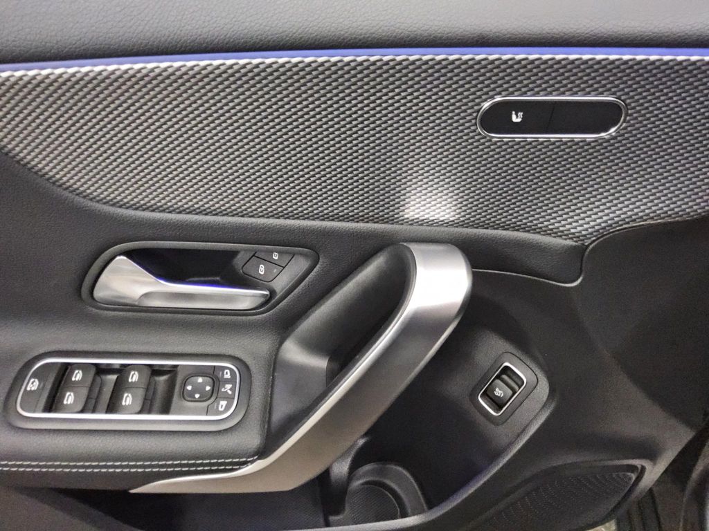 Mercedes-Benz A 200 2021