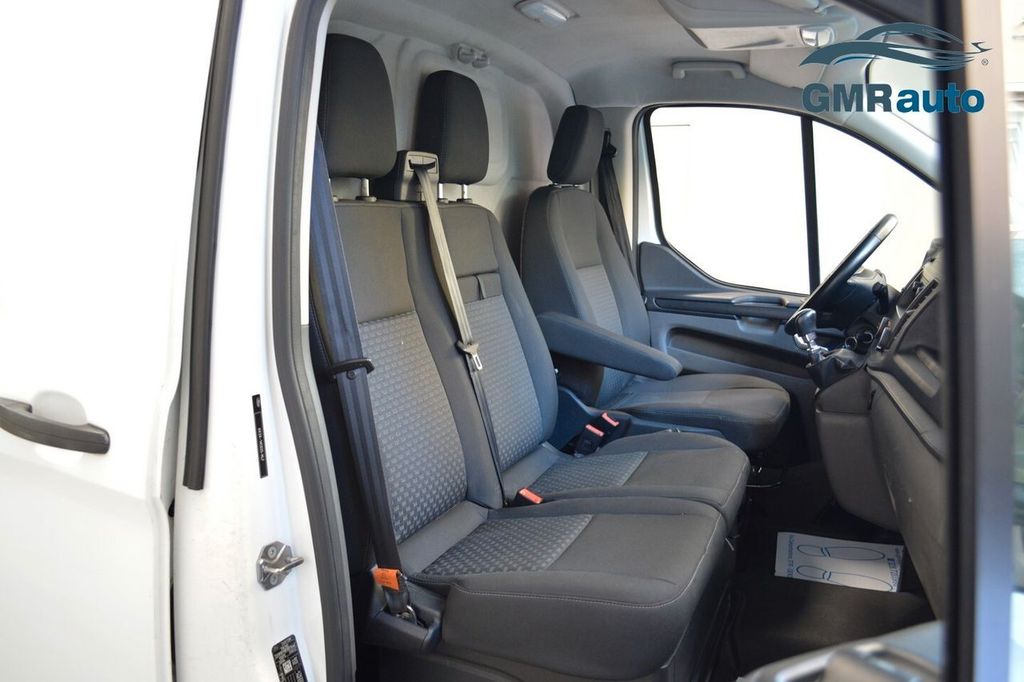 Ford Tourneo Custom 2022