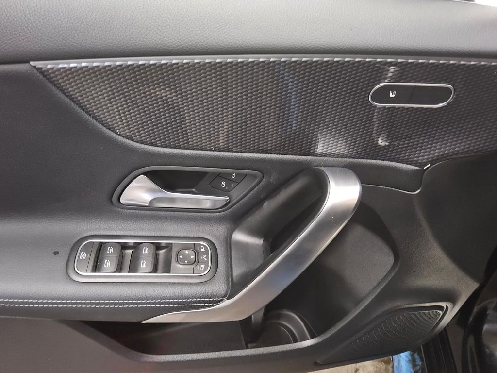 Mercedes-Benz A 200 2022