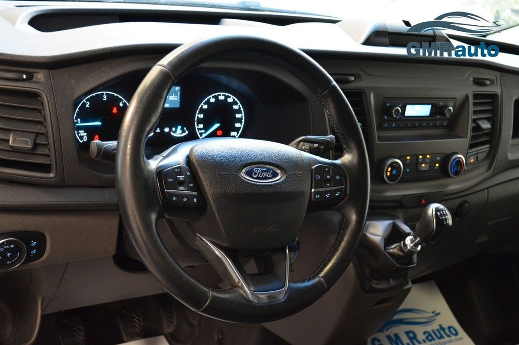 Ford Tourneo Custom 2022