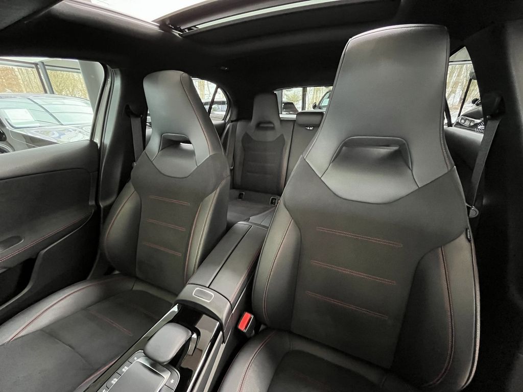 Mercedes-Benz A 250 2021