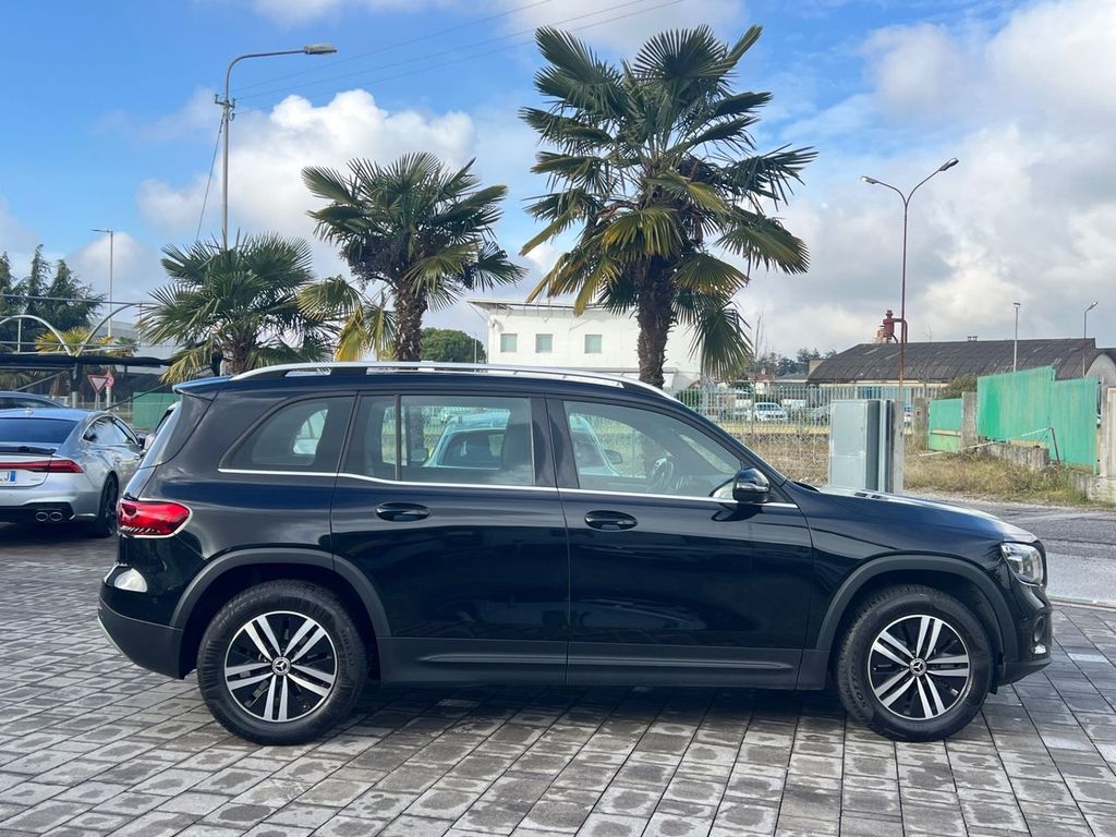 Mercedes-Benz GLB 200 2021