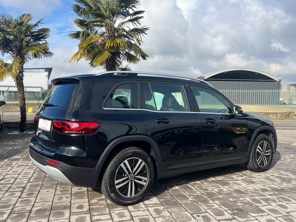 Mercedes-Benz GLB 200 2021